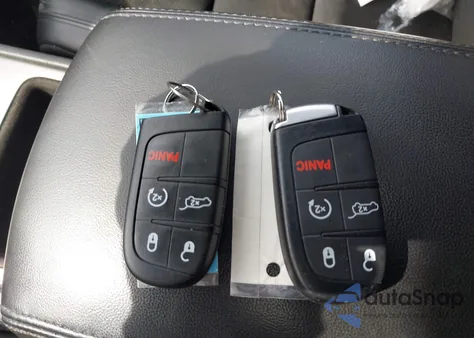 2019 Jeep Grand Cherokee Altitude 4X4 из США, поврежденный, VIN 1C4RJFAGXKC568549